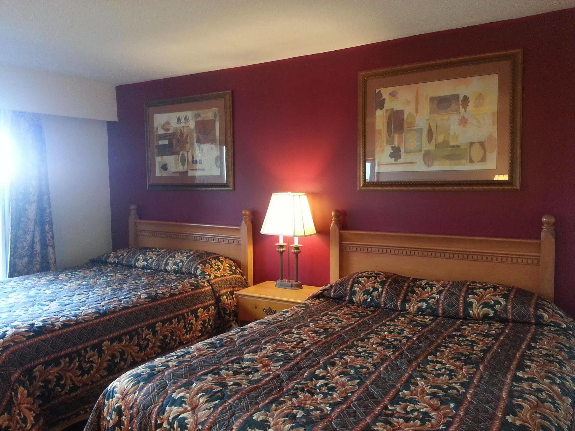 Coast Metro Vancouver Hotel Бърнаби Екстериор снимка